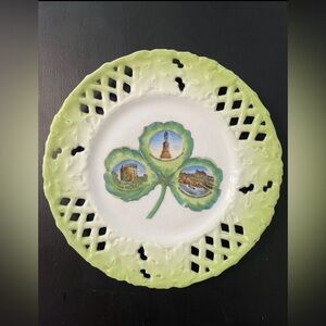 Vtg Irish Porcelain Plate Heritage Keepsake Ancestral Display Reticulated Edge